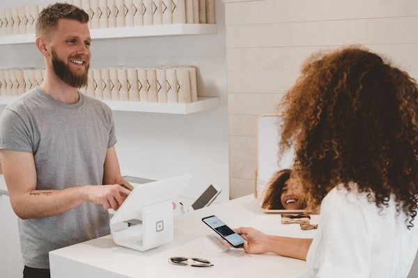 E-commerce & Amazon